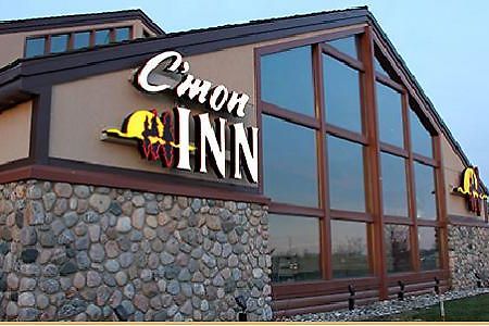 C'mon Inn&Suites Fargo Extérieur photo