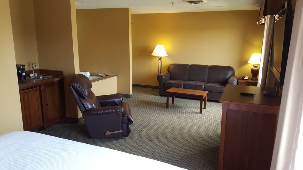 C'mon Inn&Suites Fargo Extérieur photo