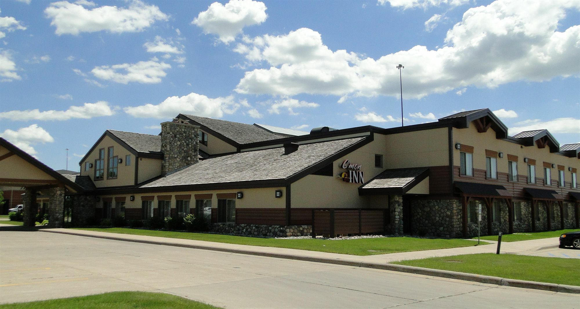 C'mon Inn&Suites Fargo Extérieur photo